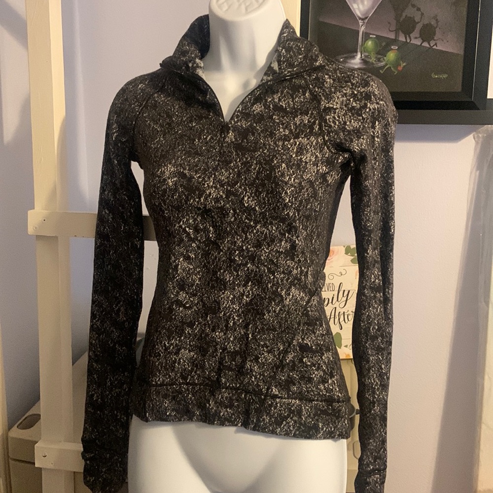 Euc Lululemon Pullover Jacket - image 1